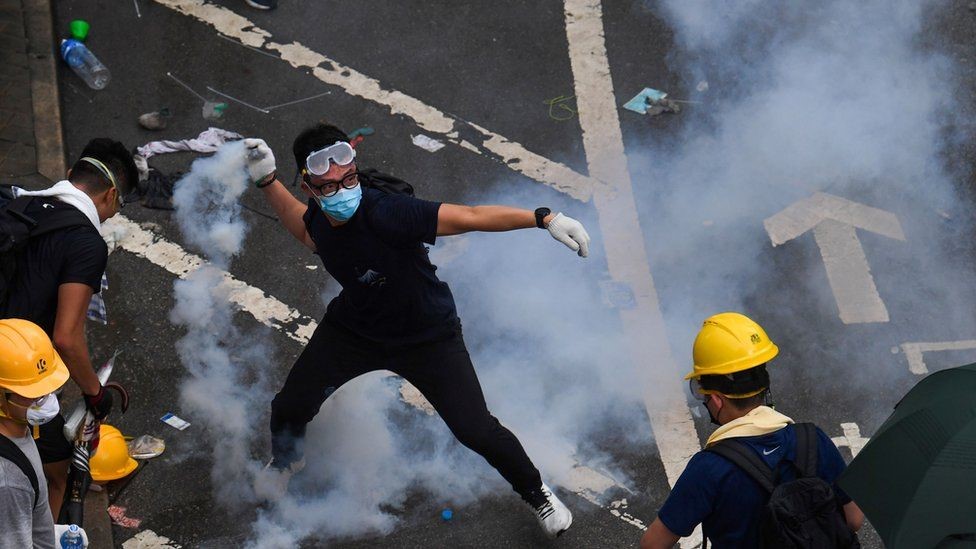 占领催泪弹重现香港1