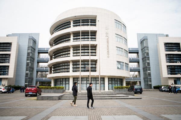 在中美高层之间游走6