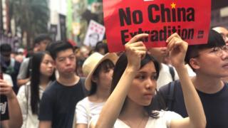 香港破纪录百万人游行6