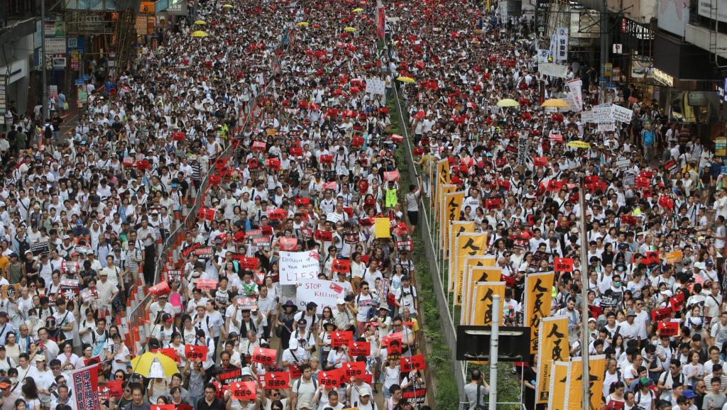 香港示威报道国际传媒多采用“百万人”